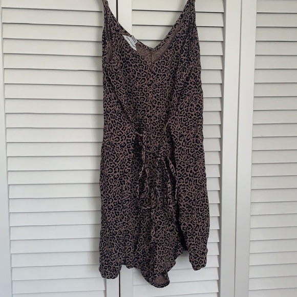 AE Leopard Print Romper - Picture 2 of 2